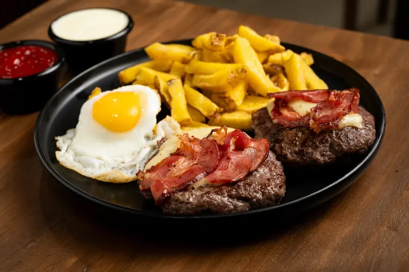 Larusso Al Plato de Larusso Burgers & Wings