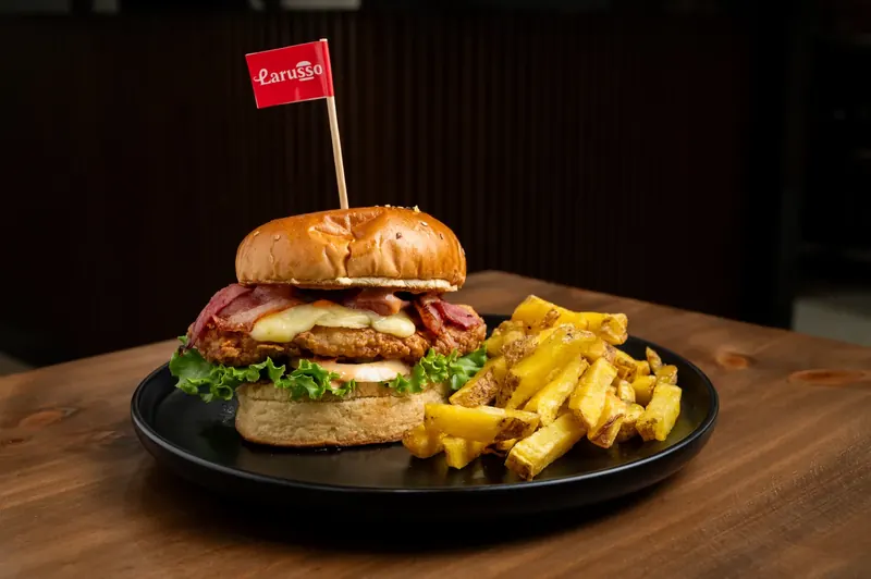 Larusso Chicken de Larusso Burgers & Wings