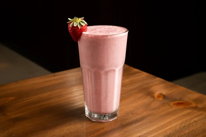 Jugo de Fresa de Larusso Burgers & Wings